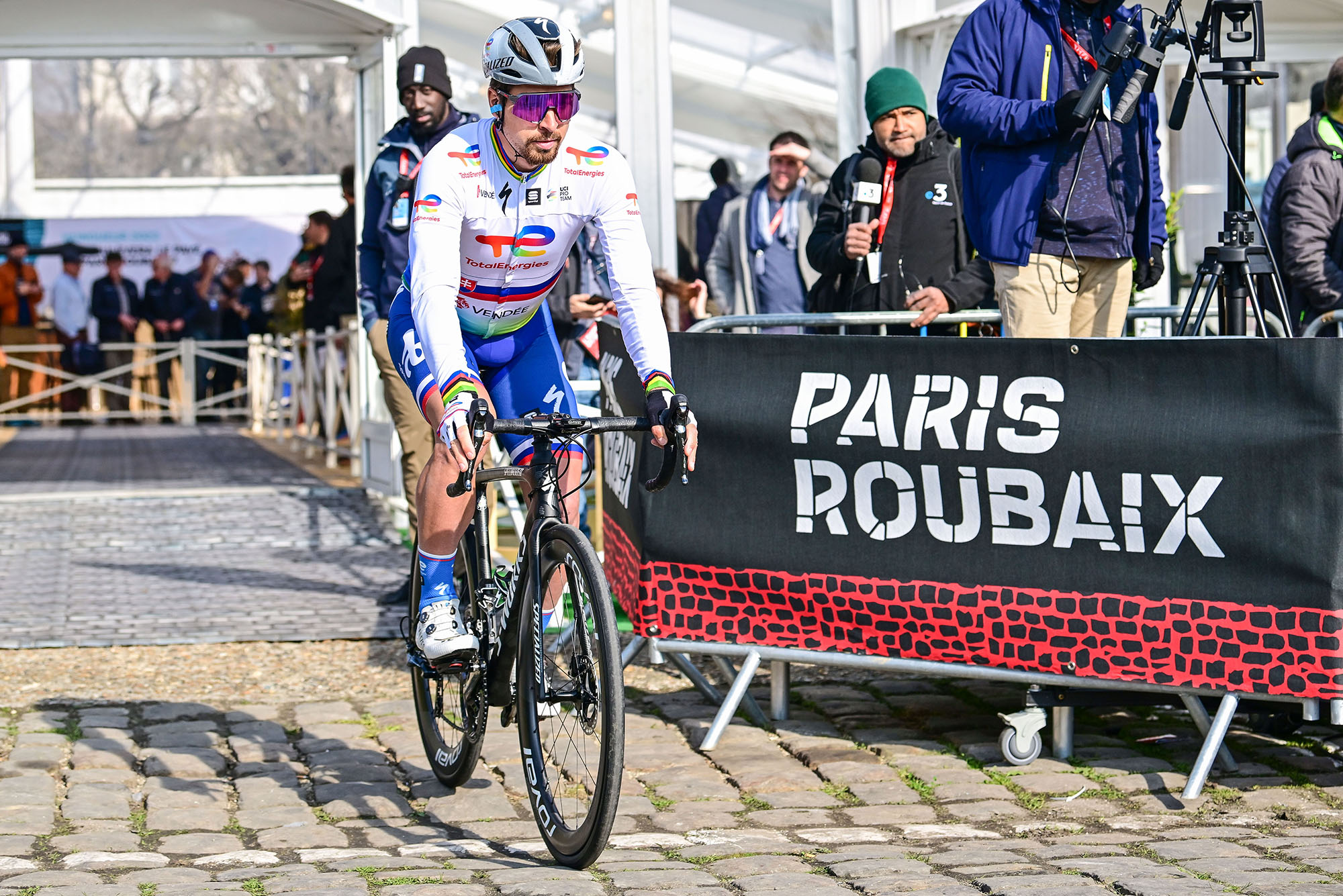 Sagan muss Paris-Roubaix aufgeben (Bild: Dirk Waem/Belga)