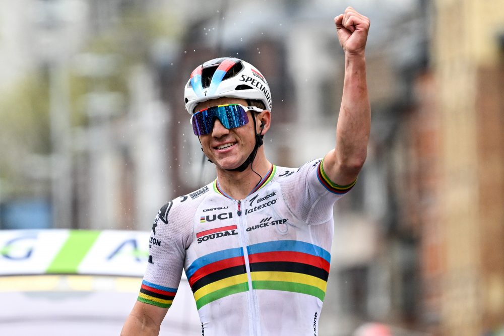 Remco Evenepoel (Soudal Quick-Step) gewinnt Lüttich-Bastogne-Lüttich (Bild: Tom Goyvaerts/Belga)