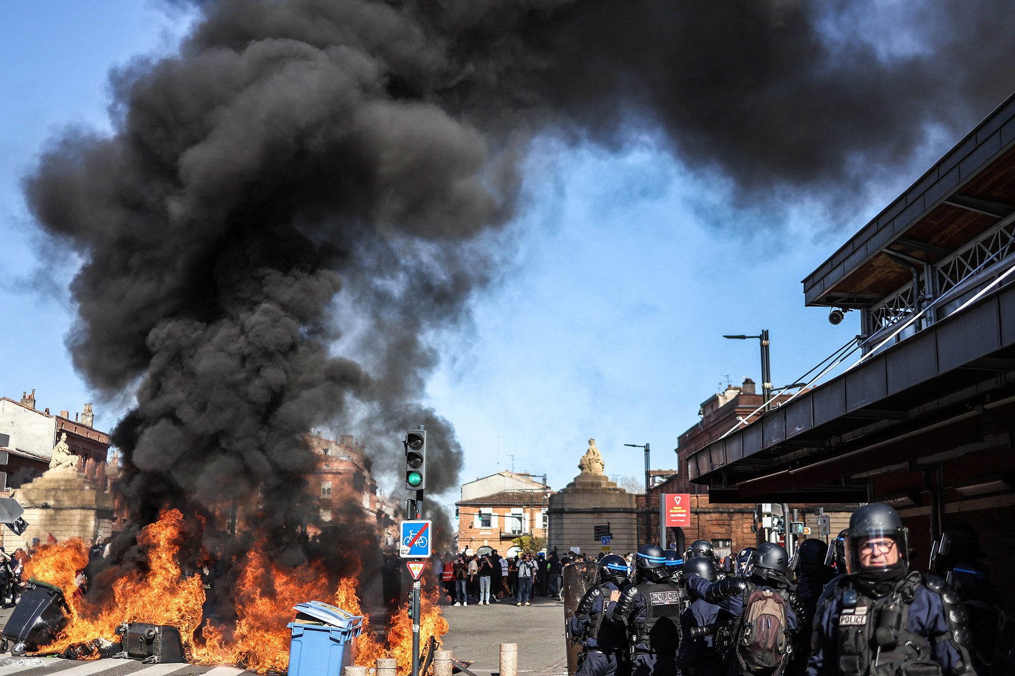 Rentenprotest am Donnerstag in Toulouse (Bild: Charly Triballeau/AFP)