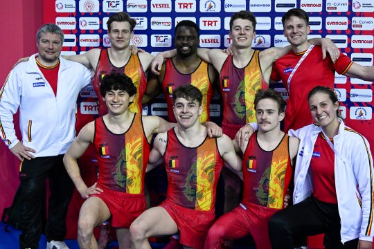 Die belgischen Turner bei der Europameisterschaft in Antalya - hintere Reihe, 2.v.r.: Maxime Gentges (Bild: Laurie Dieffembacq/Belga)