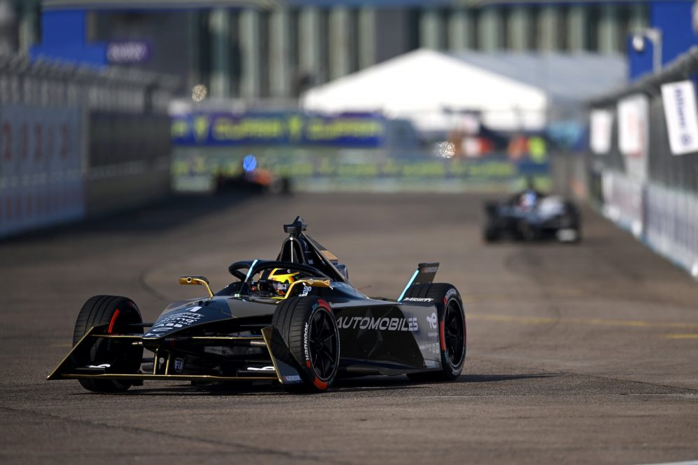 Stoffel Vandoorne (DS Penske) beim Qualifying in Berlin (Bild: Simon Galloway/Formel E)