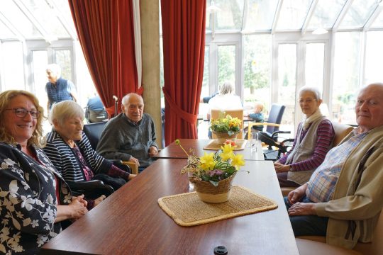 VoG Mit Dabei sorgt für Abwechslung im Katharinenstift in Astenet (Bild: Dogan Malicki/BRF)
