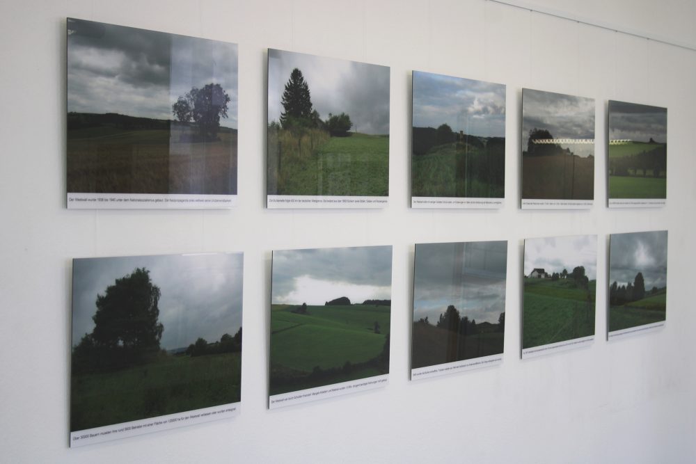 Fotoausstellung "Der Westwall" (Clara Gerlach) und "Das Kriegsspielzeug“ (Harald Deilmann) im ZVS (Bild: Andreas Lejeune/BRF)