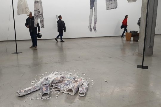 Kunst von Angyvir Padilla im Ikob (Bild: Manuel Zimmermann/BRF)