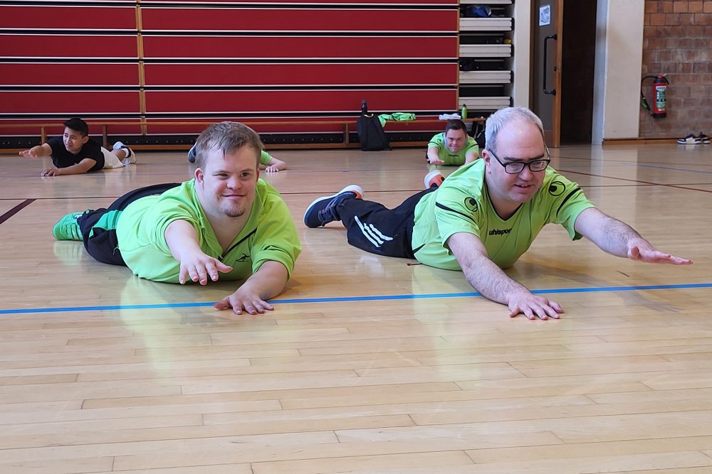 Letztes Training beim BSC Ostbelgien vor den Special Olympics in Mechelen (Bild: Christophe Ramjoie/BRF)