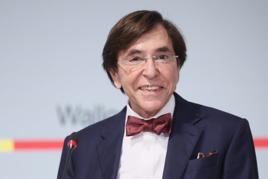 Der wallonische Ministerpräsident Elio Di Rupo lebt offen homosexuell und war einer der weltweit ersten schwulen Regierungschefs (Bild: Bruno Fahy/Belga)