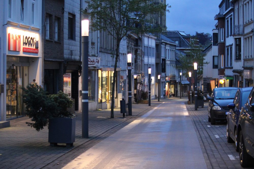 Straßenlampen in der Eupener Klosterstraße (Bild: Katrin Margraff/BRF)