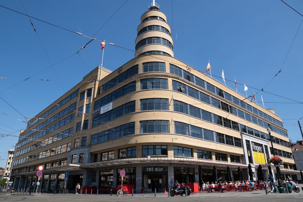 Kulturzentrum Flagey in Brüssel, das frühere Funkhaus der öffentlichen-rechtlichen Radiostationen in Belgien (Bild: Noe Zimmer/Belga)