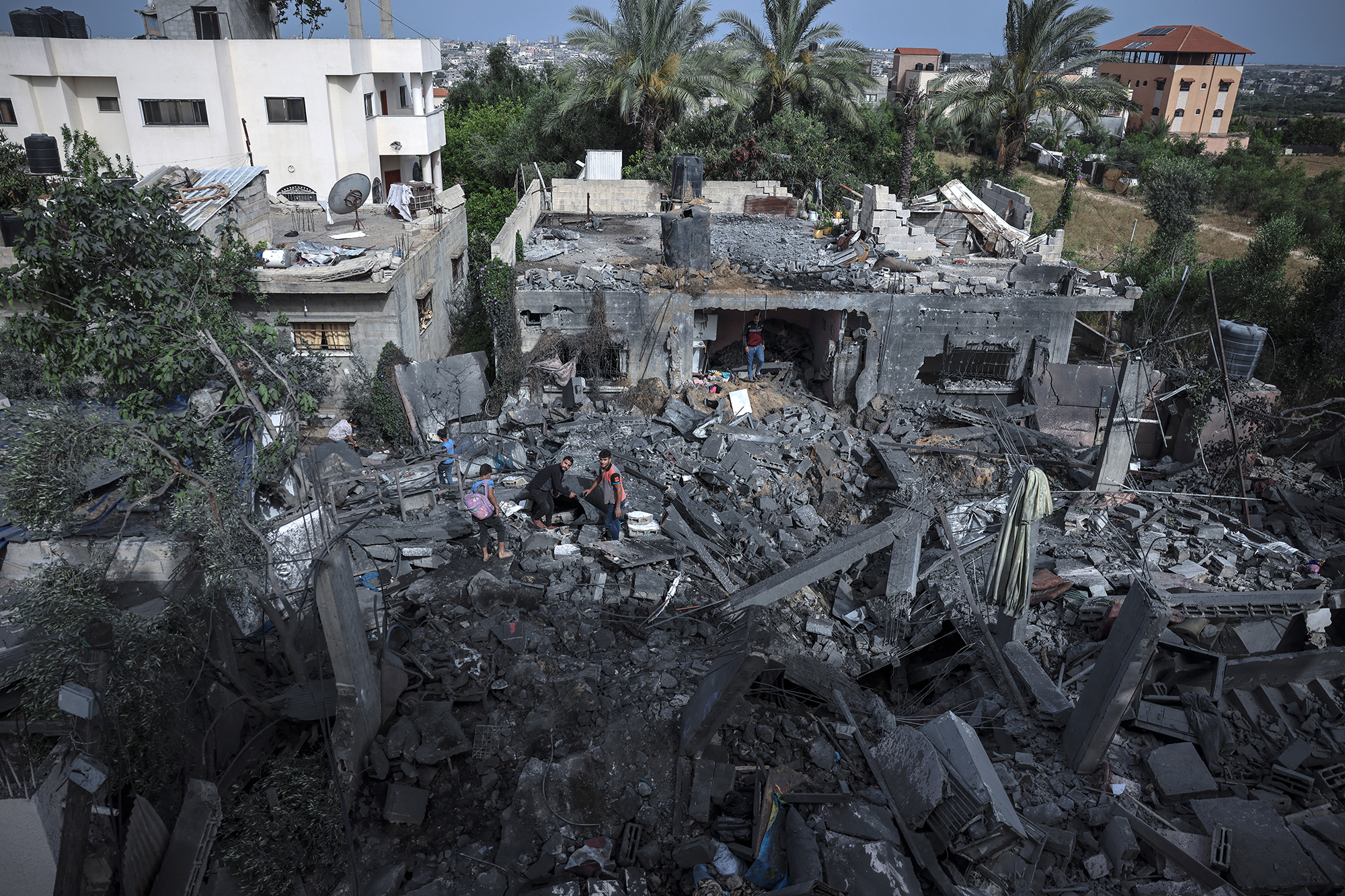 Gebäude, das bei einem israelischen Luftangriff in Biet Hanoun im nördlichen Gazastreifen getroffen wurde (Bild: Mohammed Abed/AFP)