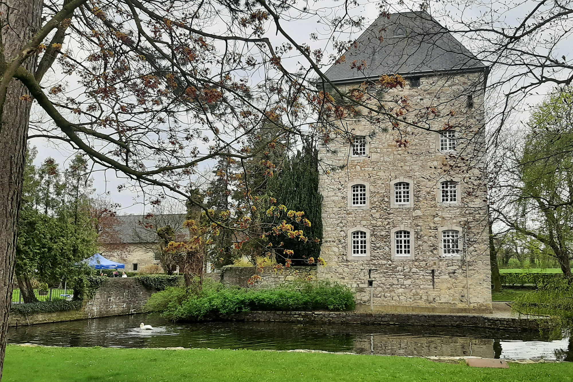 Machet auf das Tor! - Haus Raeren (Bild: Manuel Zimmermann/BRF)