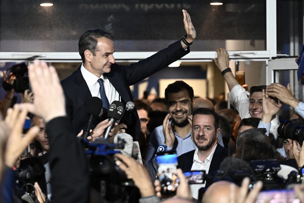 Kyriakos Mitsotakis bei der Wahlparty in Athen (Bild: Aris Messinis/AFP)