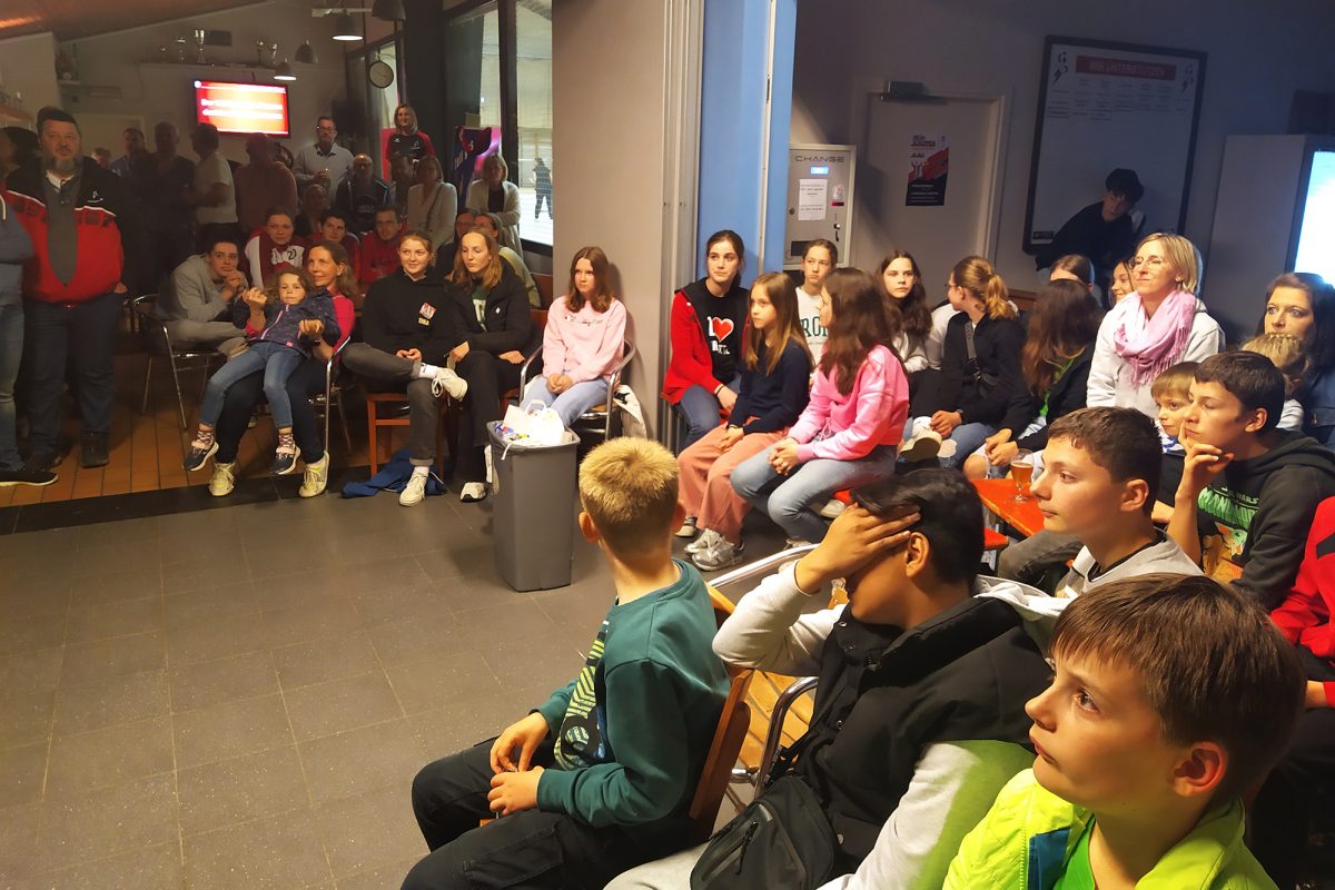 The Voice Kids: Public Viewing beim HC Eynatten-Raeren (Bild: Christophe Heeren/BRF)