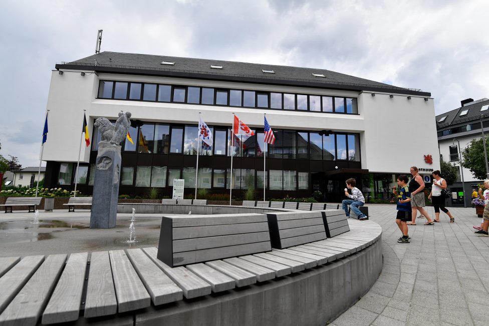 Rathausplatz in St. Vith (Bild: John Thys/Belga)