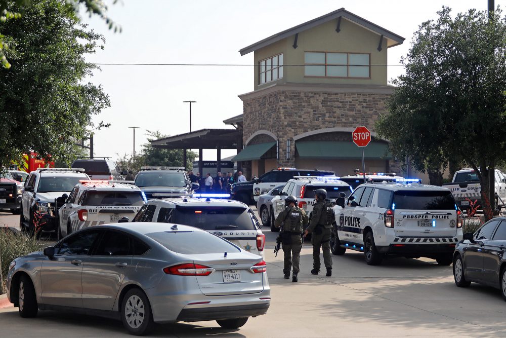 Acht Tote bei Schusswaffenangriff in einem Einkaufszentrum in Texas (Bild: Stewart F. House/Getty Images North America/AFP)