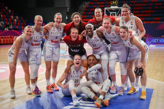 Die Belgian Cats stehen nach dem Sieg gegen Italien im Viertelfinale der Basketball-EM (Bild: Virginie Lefour/Belga)