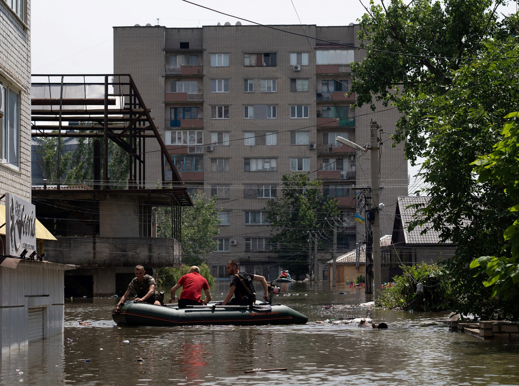 Überschwemmungen in Cherson nach der Zerstörung des Kachowka-Staudamms (Bild: Aleksey Filippov/AFP)