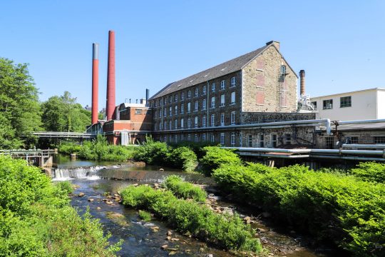 Kabelwerk Eupen - fast zwei Jahre nach den Überschwemmungen (Bild: Julien Claessen/BRF)