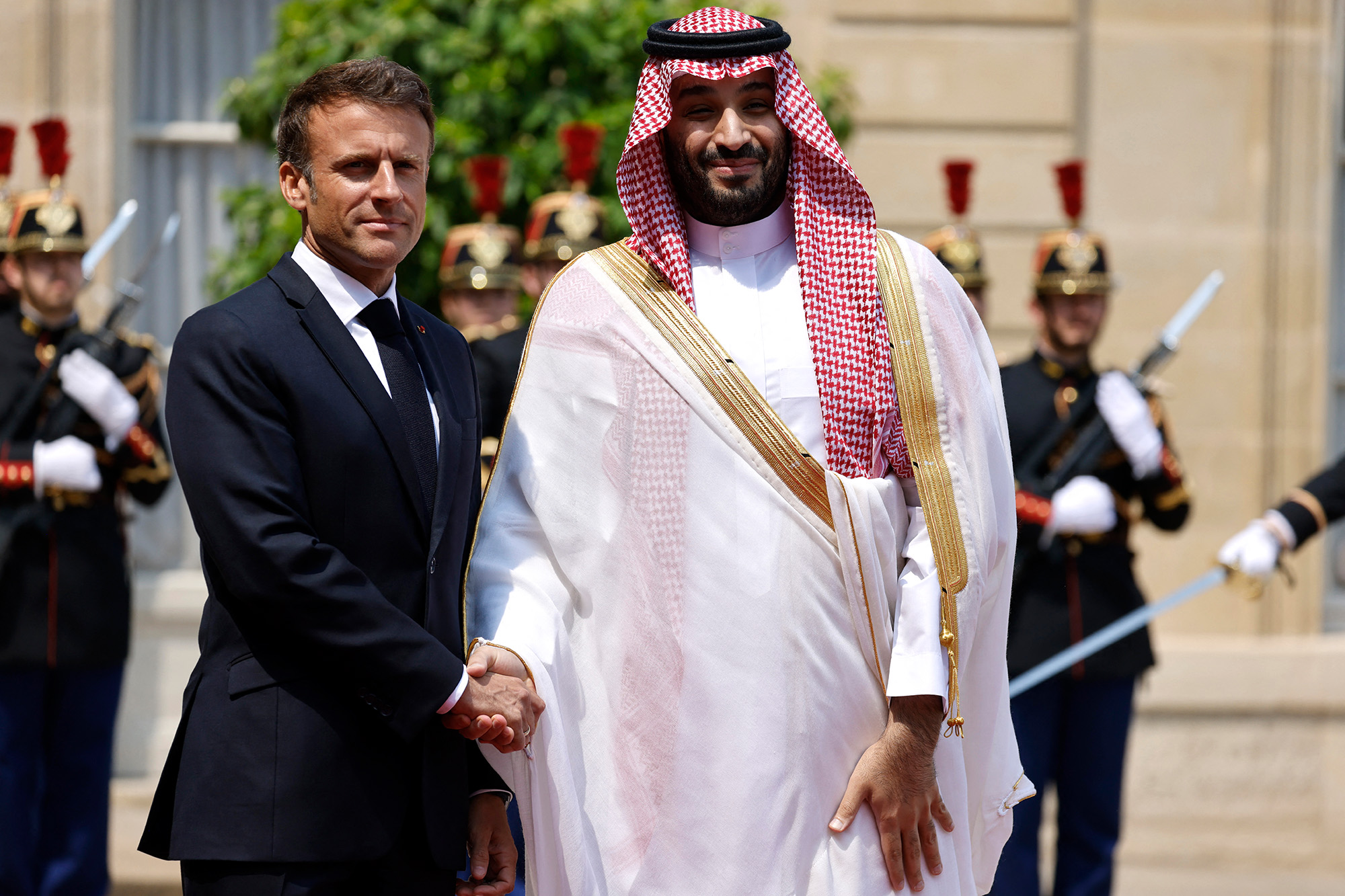 Emmanuel Macron und der saudische Kronprinz Mohammed bin Salman (Bild: Ludovic Marin/AFP)