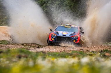 Thierry Neuville/Martijn Wydaeghe bei der Rallye Sardinien (Bild: Fabien Dufour/Hyundai Motorsport)