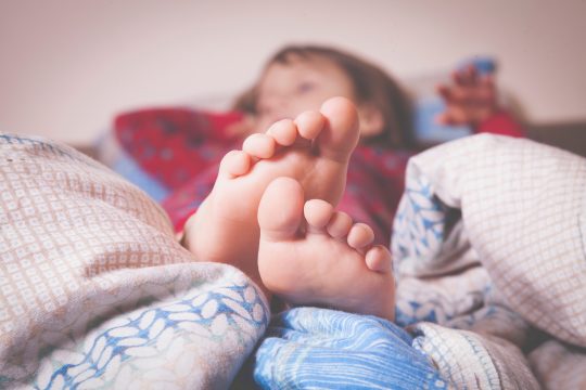 Schlafendes Mädchen (Illustrationsbild: © PantherMedia/Zwiebackesser)