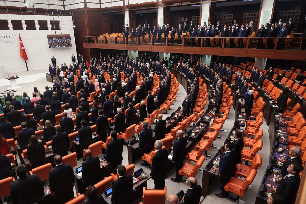 Eidesleistung im türkischen Parlament am Freitag (Bild: Adem Altan/AFP)