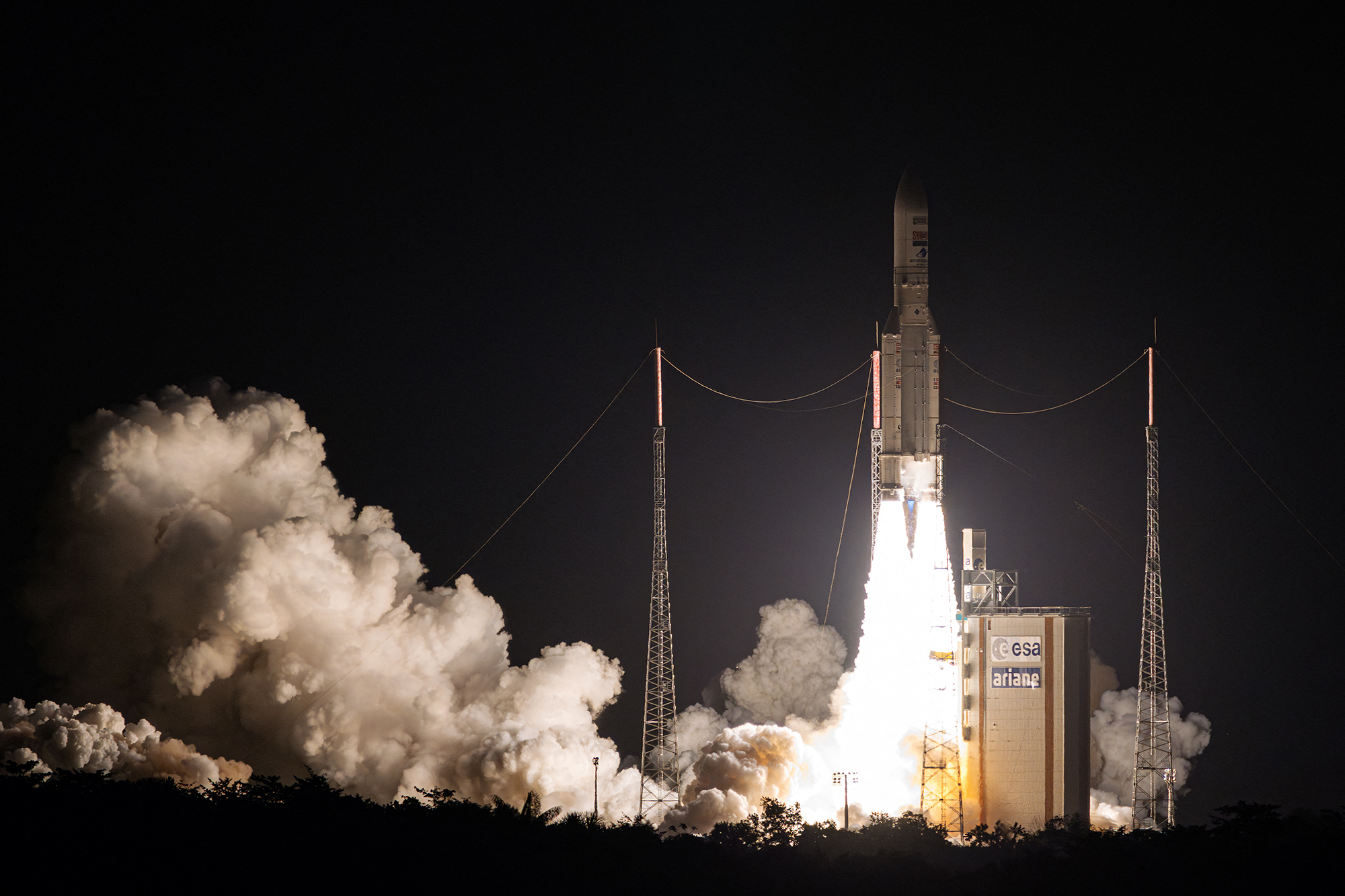 Start der letzten Ariane-5-Rakete ins All (Bild: Jody Amiet/AFP)