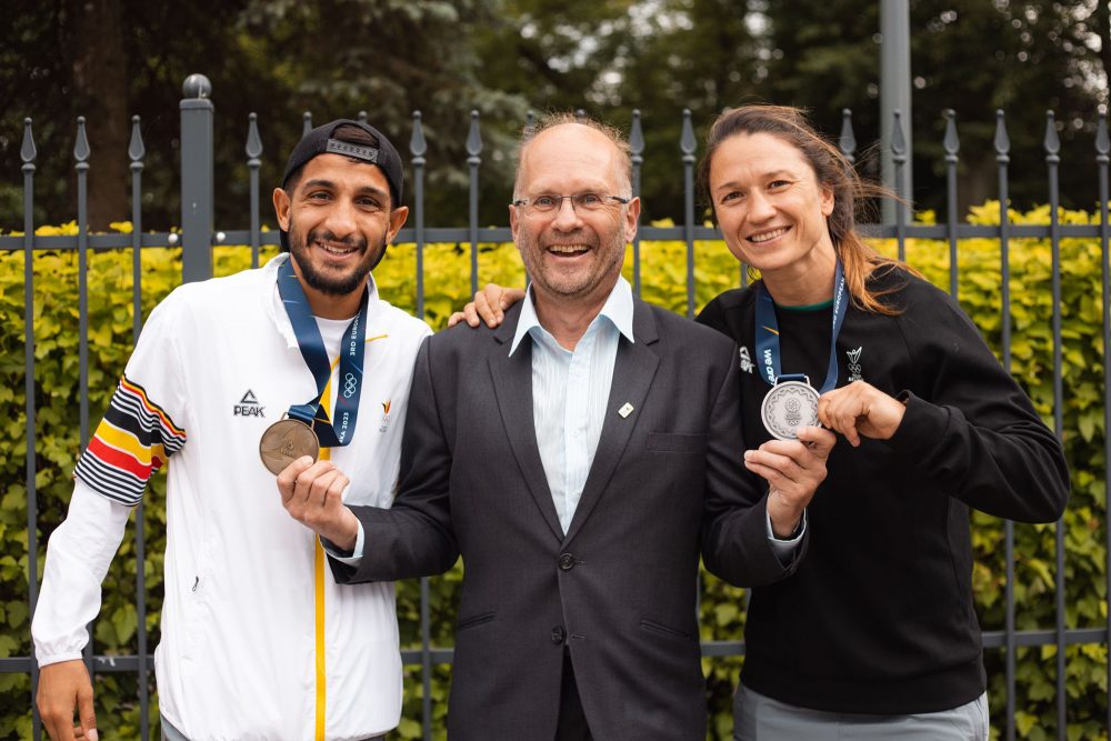 Norbert Keller mit Vasile Usturoi und Oshin Derieuw (Bild: privat)