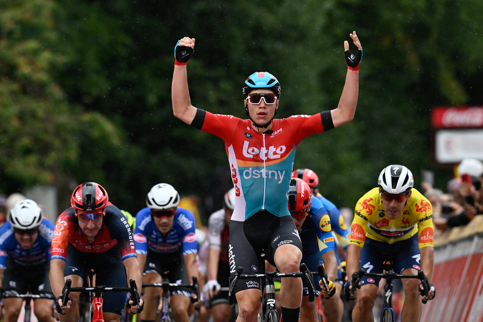 Arnaud De Lie gewinnt die zweite Etappe der Tour de Wallonie (Bild: John Thys/Belga)