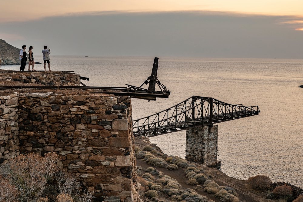 Touristen auf der griechischen Insel Serifos (Bild: AFP)