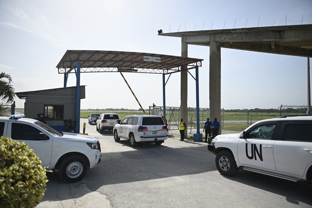 Fahrzeuge der Vereinten Nationen in Port-au-Prince (Bild: Richard Pierrin/AFP)