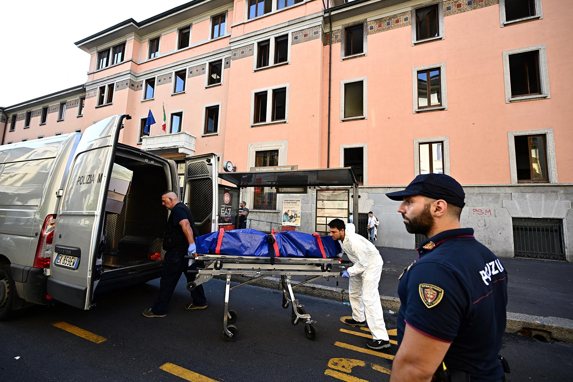 Sechs Menschen sterben bei Feuer in Seniorenheim in Mailand, Italien (Bild: Gabriel Bouys/AFP)