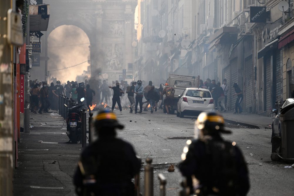 Ausschreitungen in Marseille am am 30. Juni (Bild: Christophe Simon/AFP)