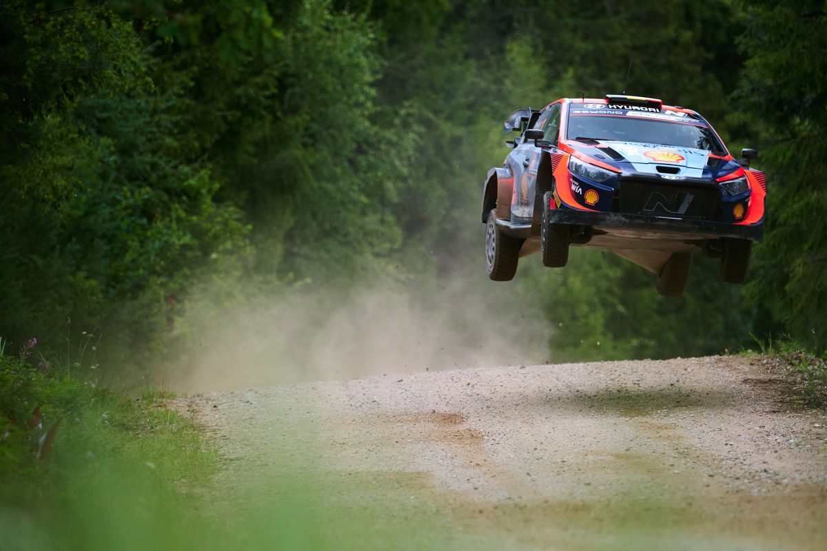 Thierry Neuville/Martijn Wydaeghe bei der Rallye Estland (Bild: Romain Thuillier/Hyundai Motorsport GmbH)