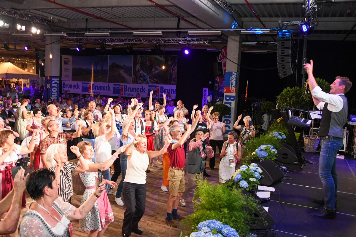 Tirolerfest - Heimatabend Samstag (Bild: LOVOS/Ralf Schaus)