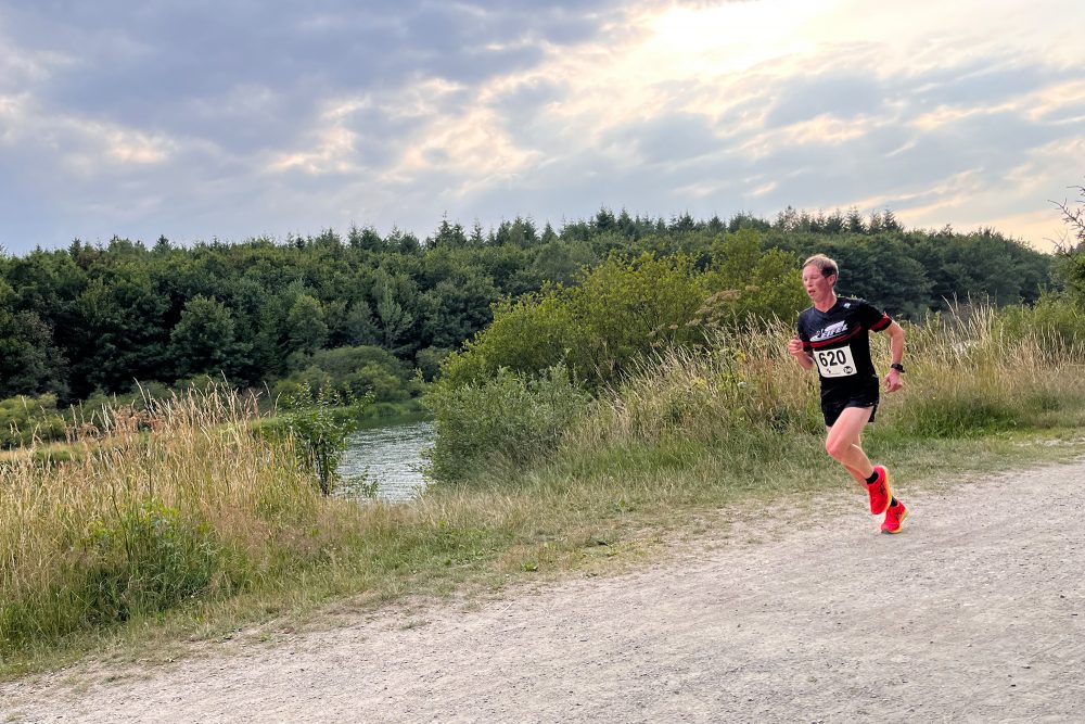 Christoph Gallo gewinnt die Runde vom See 2023 (Bild: Robin Emonts/BRF)