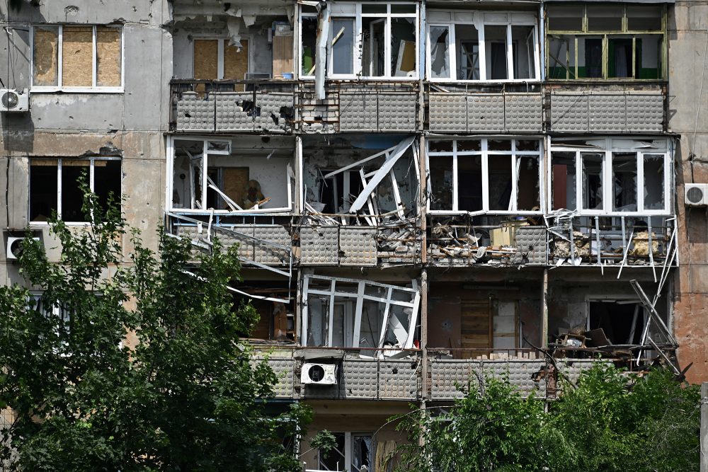 Zerstörte Wohnhäuser in der Kleinstadt Awdijiwka in der Region Donezk (Bild: Genya Savilov/AFP)