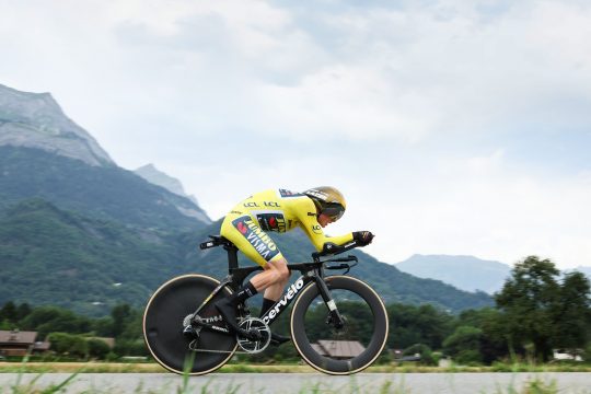 Vingegaard deklassiert die Konkurrenz im Zeitfahren (Bild: David Pintens/Belga)