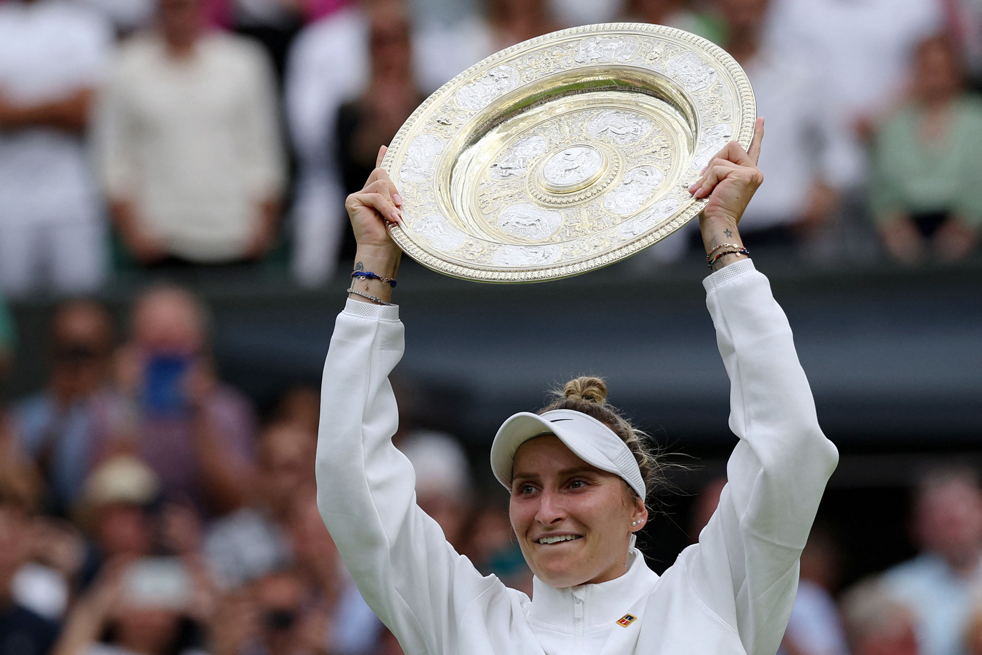 Die Tschechin Marketa Vondrousova gewinnt Wimbledon (Bild: Adrian Dennis/AFP)