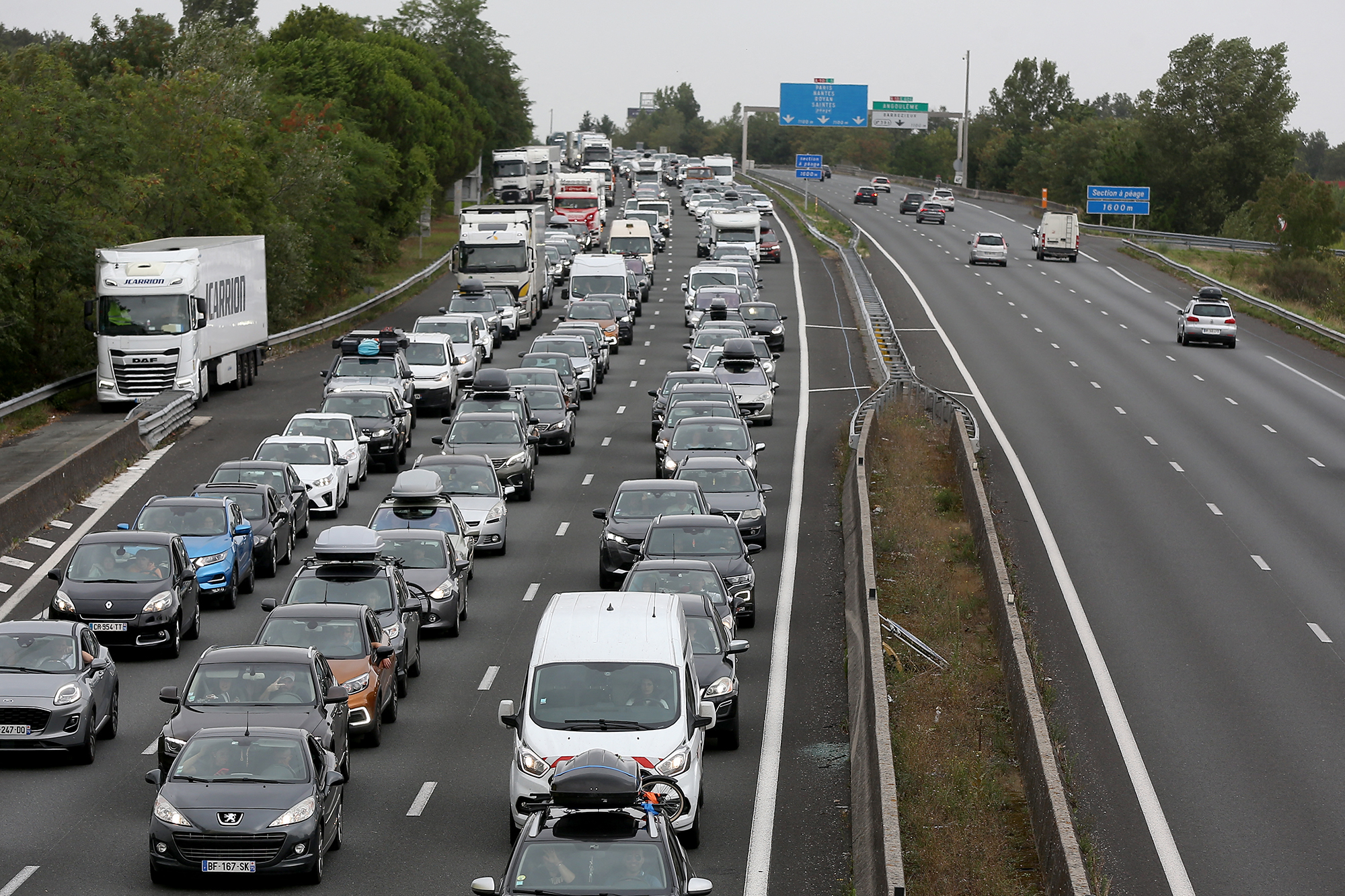 Viel Reiseverkehr: Stau auf der A10 in Frankreich am 5. August