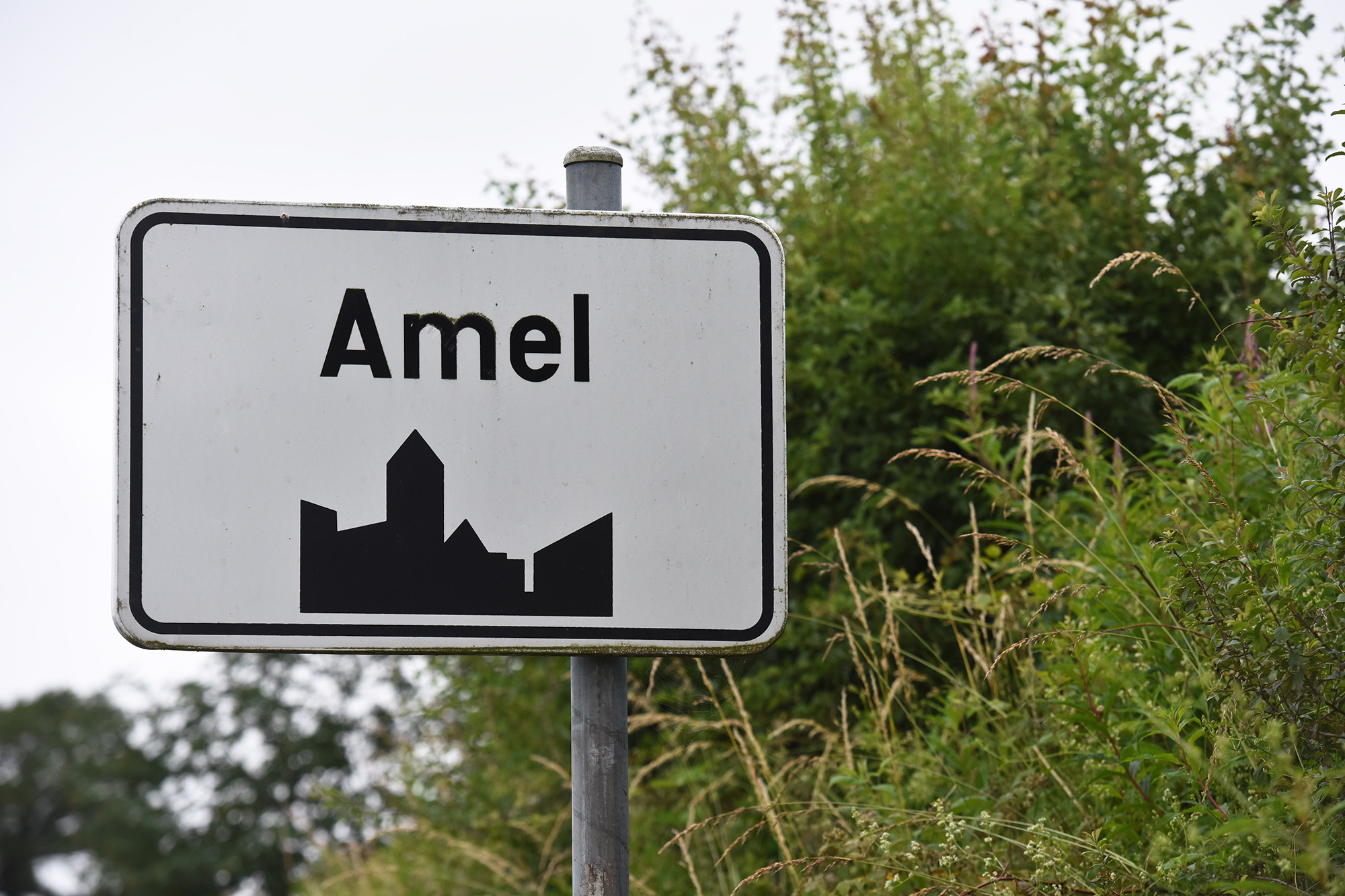 Ortsschild Amel (Bild: Jean-Luc Flemal/Belga)
