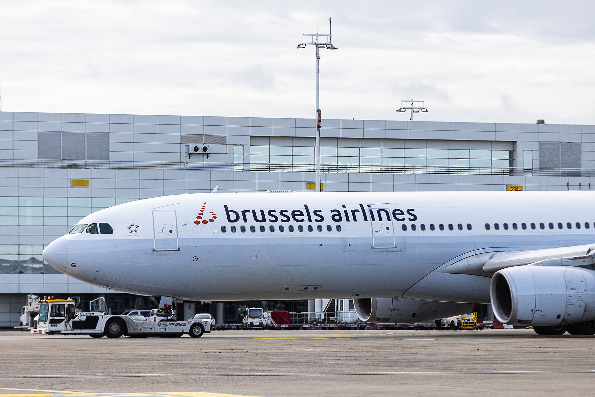 Brussels-Airlines-Flugzeug am Brüsseler Flughafen in Zaventem