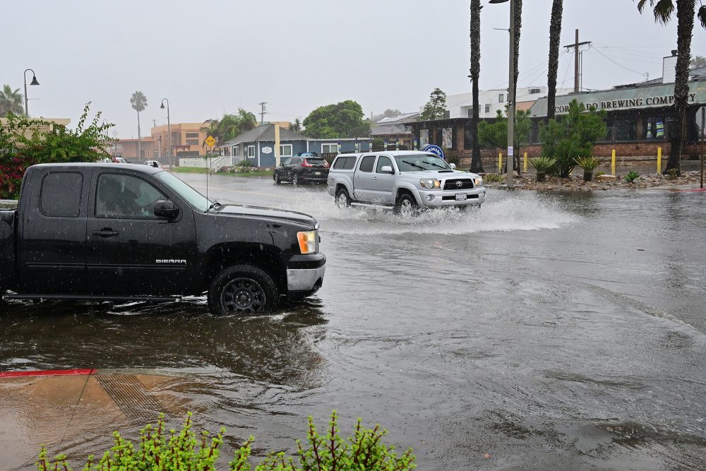 Überflutete Straße in in Imperial Beach, Kalifornien (Bild: Frederic J. Brown/AFP)