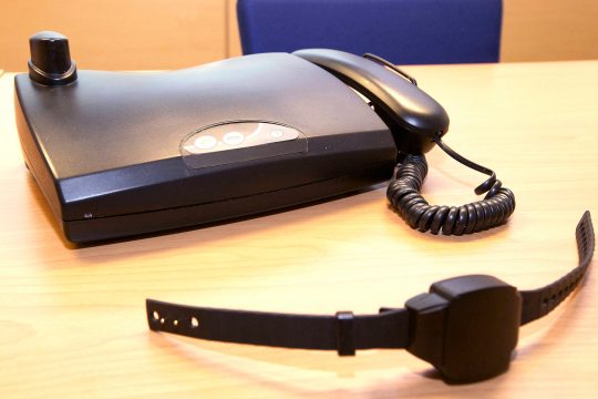 Elektronische Fußfessel