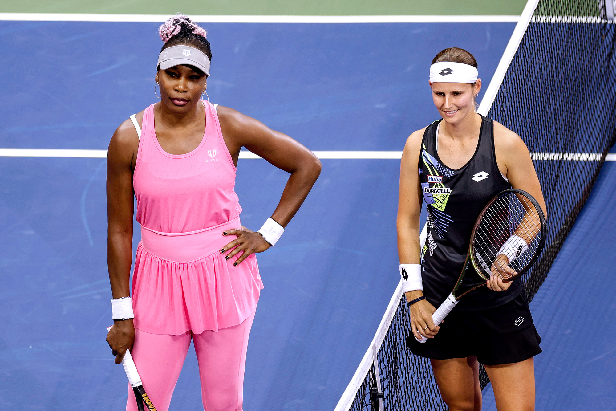 Venus Williams und Greet Minnen am Dienstag in New York (Bild: Kena Betancur/AFP)