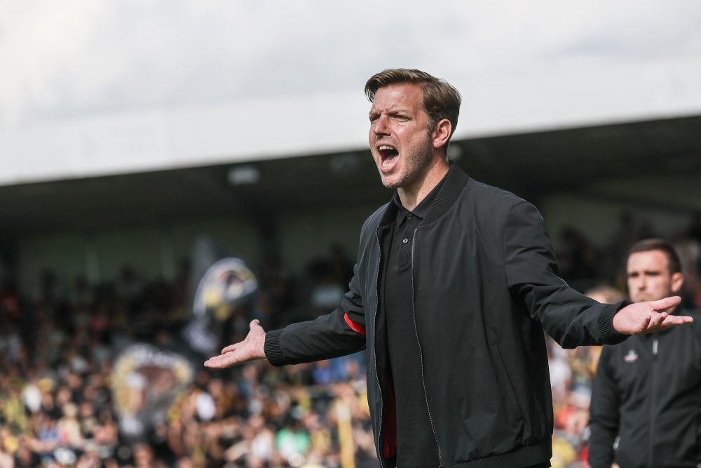 Florian Kohfeldt beim Saisonauftakt der AS Eupen gegen Westerlo (Bild: Bruno Fahy/Belga)