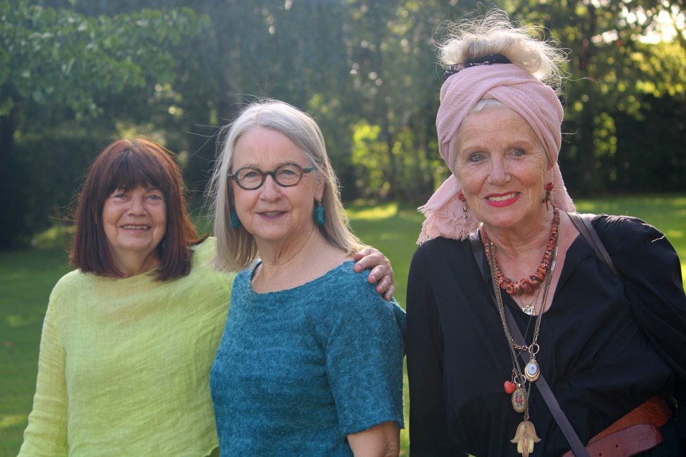 Susanne Hinz, Elvira Altdorf und Agnes Jansen haben den Marché Coup d'Coeur in Limbourg ins Leben gerufen (Bild: Lena Orban/BRF)