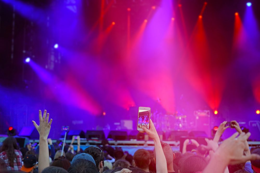 Publikum bei Open-Air-Konzert