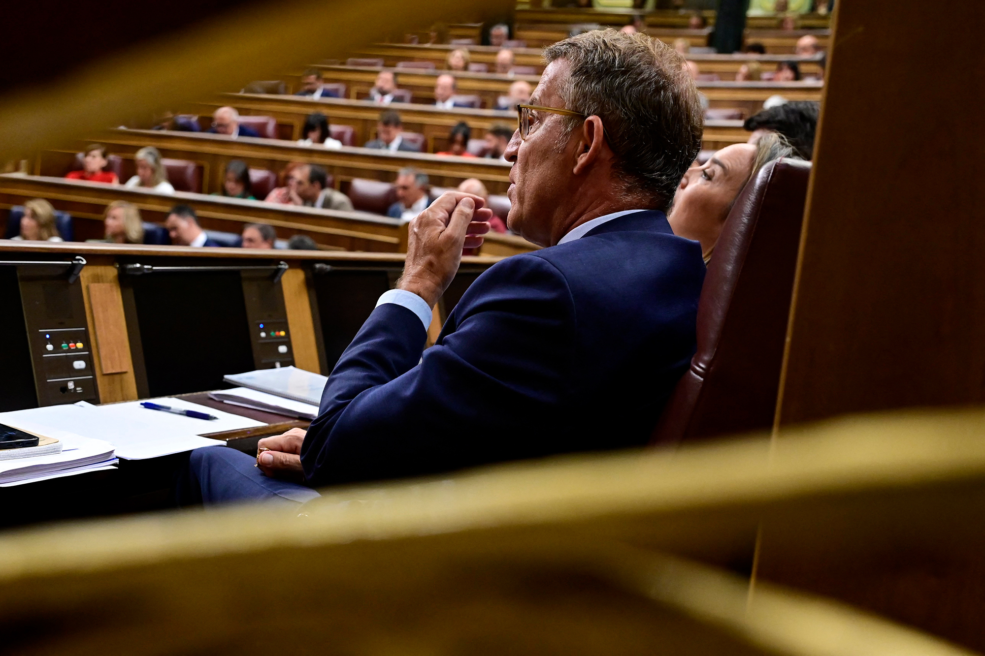 Oppositionsführer Feijóo am Donnerstag im Parlament (Bild: Javier Soriano/AFP)