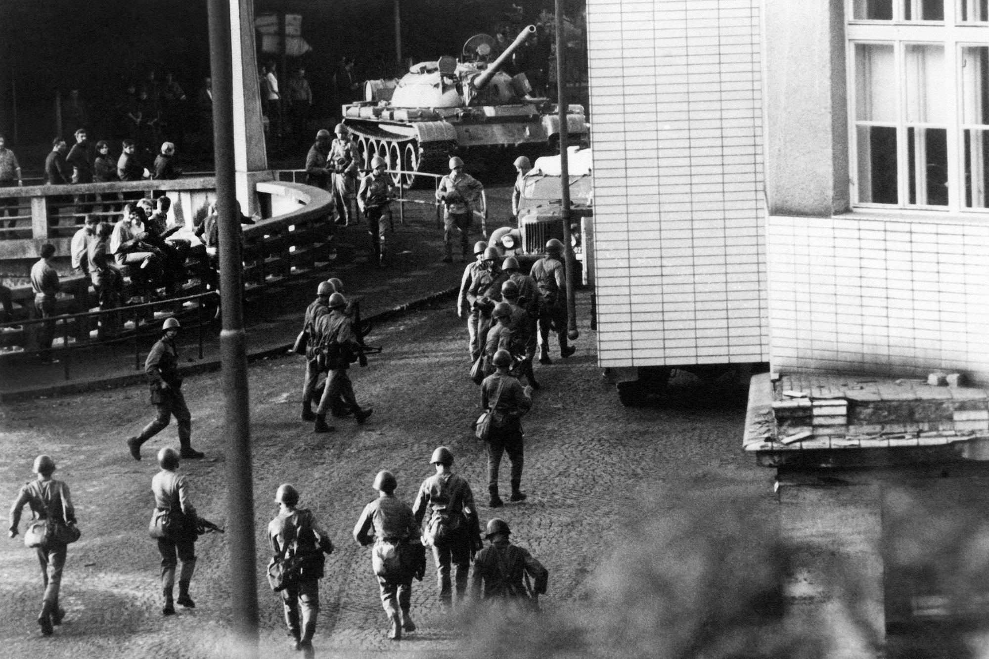 Prager Frühling: Soldaten im August 1968 in Prag (Bild: AFP)
