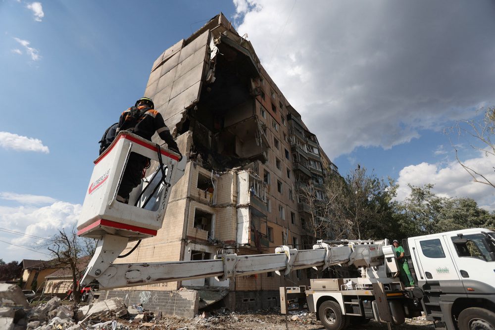 Rettungsarbeiten nach Angriffen auf die ukrainische Stadt Krywyj Rih (Bild vom 31. Juli)